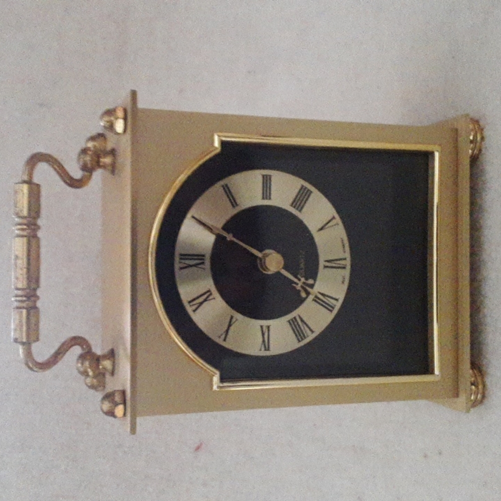 WEST GERMANY QUARTZ DESK CLOCK